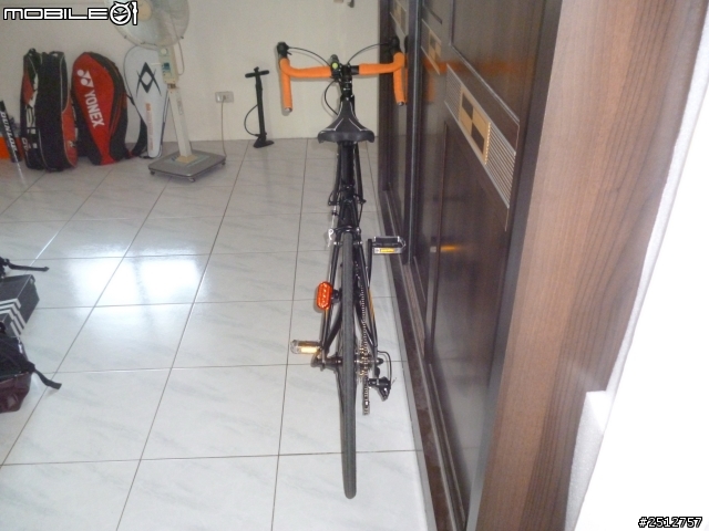 [開箱文]有點不專業 第一台公路車
