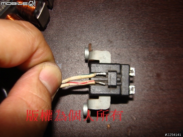 提升發電線圈線材壽命~~~~(不適用發電線圈浸在機油裡面的車種)示範為新勁戰