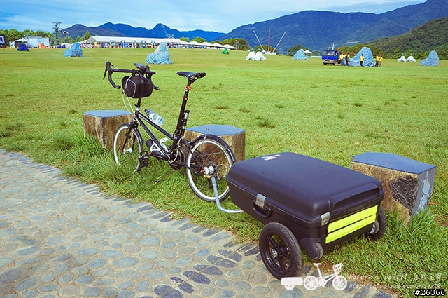 【一個人的旅行】兩鐵台東之旅 bike friday〔伯朗大道、阿智農場、台東熱氣球、鹿野高台、龍田自行車、知本溫泉、卑南豬血湯、徐媽媽蔥油餅〕