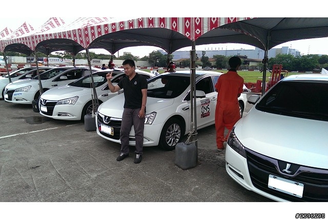(圖多慎入)Luxgen 5 Sedan龍潭賽車場LTNS人車事獨走賽紀實