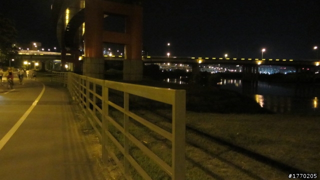 夜騎~景美溪右岸~直抵景美橋