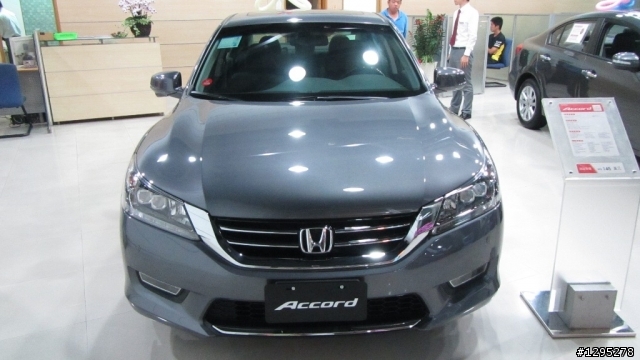 Accord 9賞車心得／Accord 8 對照組 / 同級各車未來式比較（後續增補路徑）