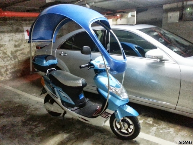 電動車遮雨棚