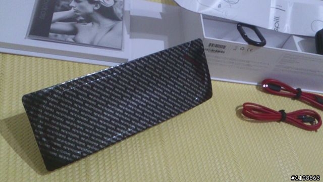 【開箱】Beats pill