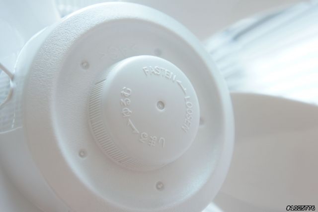 [開箱文] 從日本扛回來的MUJI無印良品12吋簡約造型電風扇