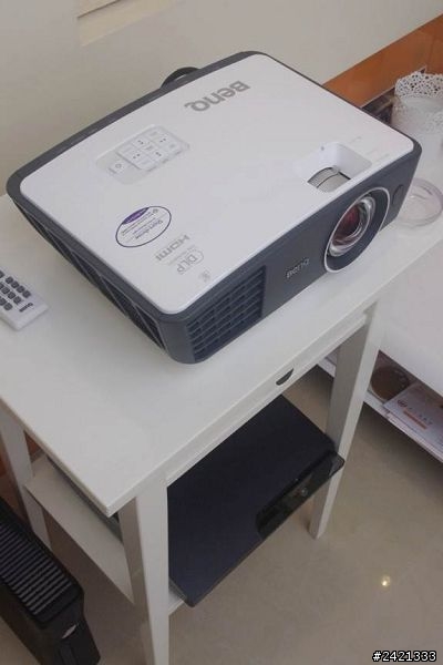 [開箱]大畫面掙扎了好久，最後還是選了BENQ W770ST投影機