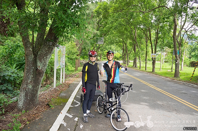 【一個人的旅行】兩鐵台東之旅 bike friday〔伯朗大道、阿智農場、台東熱氣球、鹿野高台、龍田自行車、知本溫泉、卑南豬血湯、徐媽媽蔥油餅〕