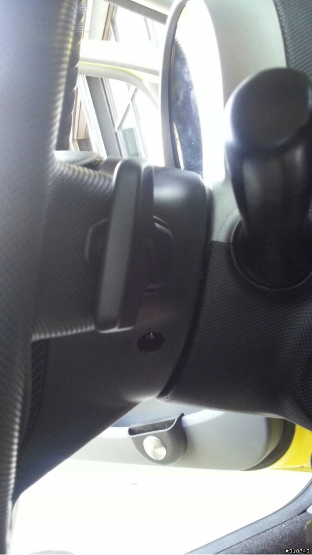 Peugeot 107 撥片終於上身了…