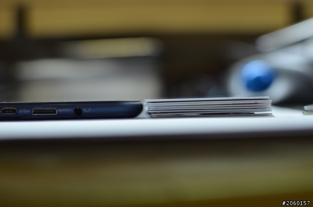 ASUS MEMO Pad HD7 開箱 (與MSI Enjoy 71螢幕比較)