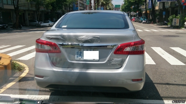 疑似 2013 ALL NEW ALTIS 車尾照片 ！！！