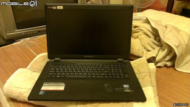GIGABYTE P2742G簡單開箱文