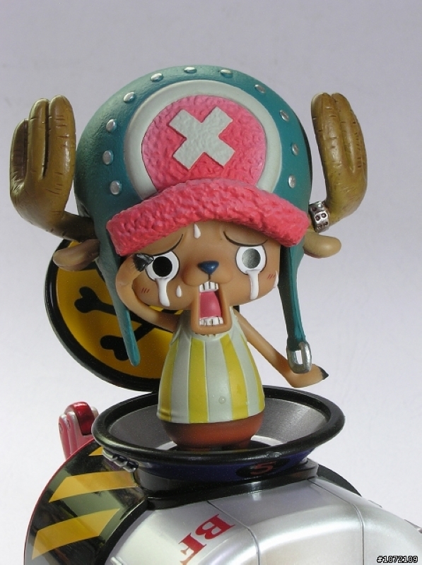 THE GRANDLiNE VEHICLE Vol.1 喬巴 司令官+ 蜿龍坦克5號