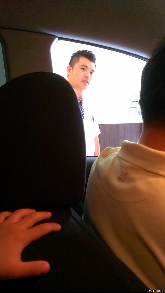 大男孩的小白洛，女兒不專業開箱分享(已交車)