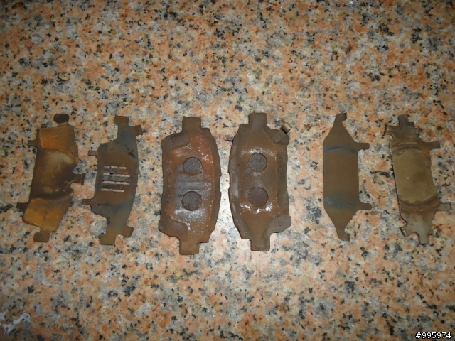 ALTIS更換前剎車皮