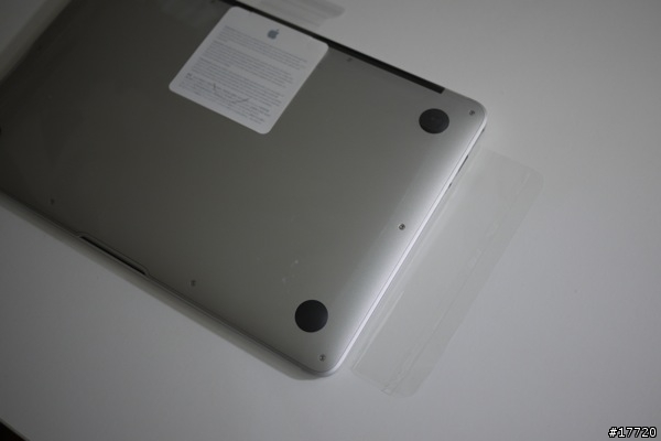 蘋果禁衛軍-2013 頂級規格11吋MacBook Air(1.7 i7/8G Ram/512GB SSD)簡單開箱測試報告
