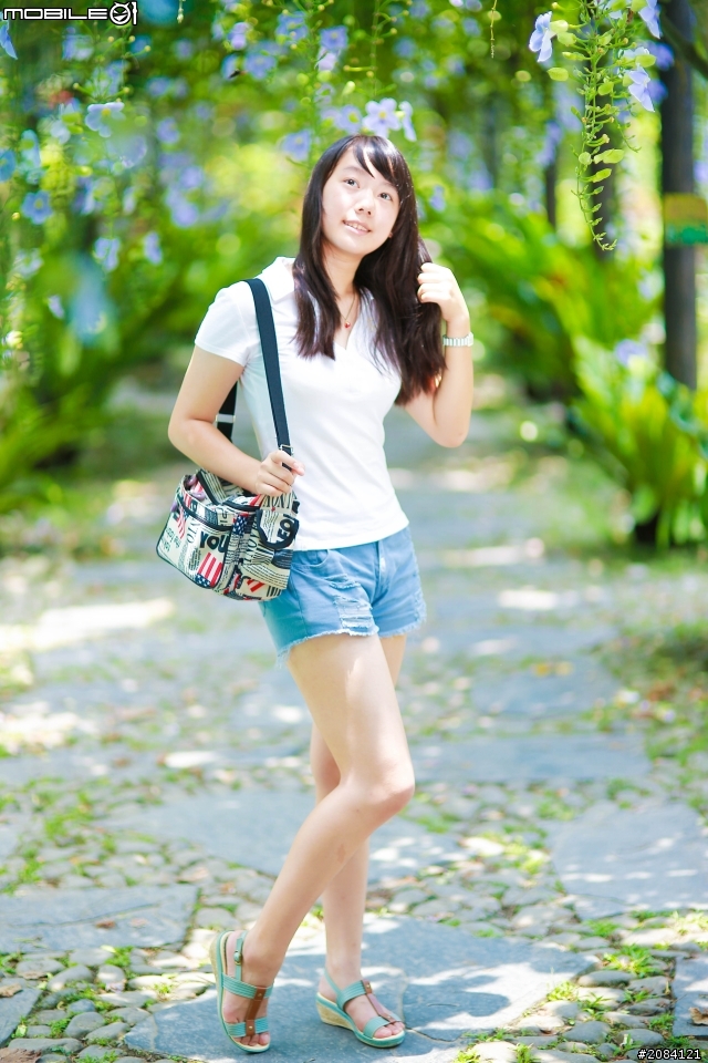 拋磚引玉........期待回應！！！(再續集)........自我感覺良好的第 三 次外拍..........請多多指教！