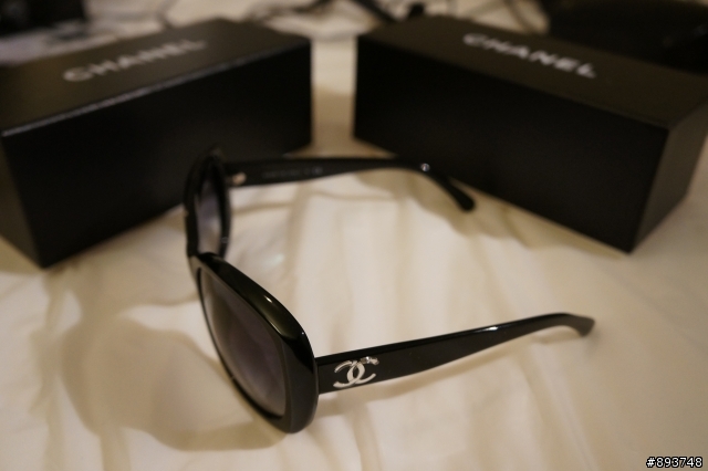 {開箱} Chanel sunglasses...[更新]..路人又路過