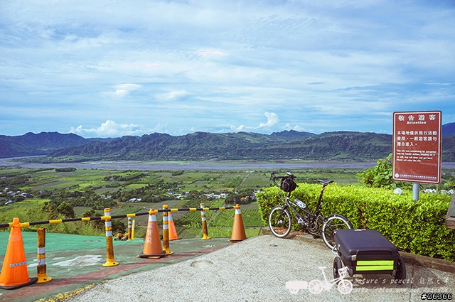 【一個人的旅行】兩鐵台東之旅 bike friday〔伯朗大道、阿智農場、台東熱氣球、鹿野高台、龍田自行車、知本溫泉、卑南豬血湯、徐媽媽蔥油餅〕