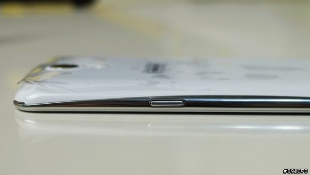 螢火蟲V65完整開箱(圖多:含細節、實拍、截圖)