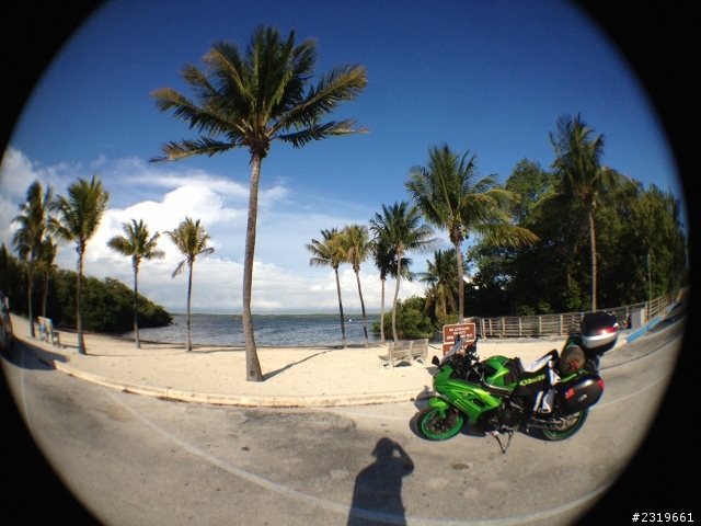 [開箱+遊記] 小阿忍 X 摩托車帳篷 X 海邊小島 = 露營去 !!!  [圖100up 慎入XD]
