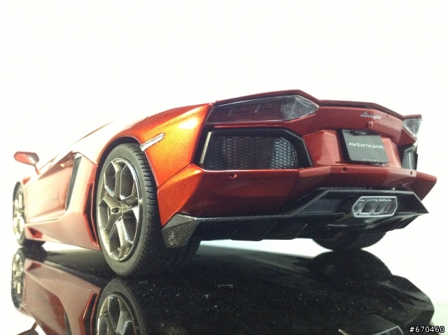 [作品分享] Aoshima 1:24 Lamborghini Aventador LP700-4