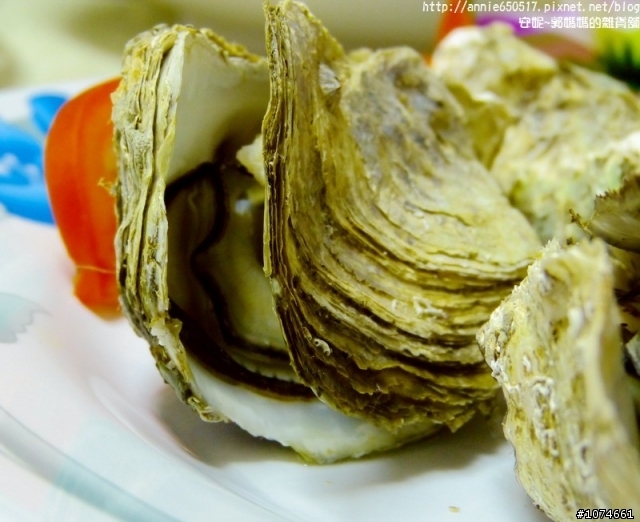 （東港）開業２０多年的東港新新海鮮家庭料理！整天都有營業！嗆名打卡有優惠，送脆皮豆腐！