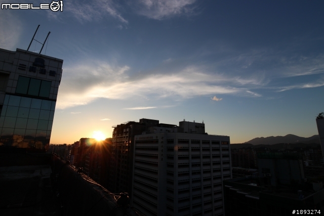 [開箱] EOS M 專用 11-22mm STM  超廣角鏡