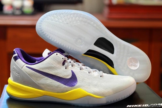 人生第一雙KOBE 8 ID