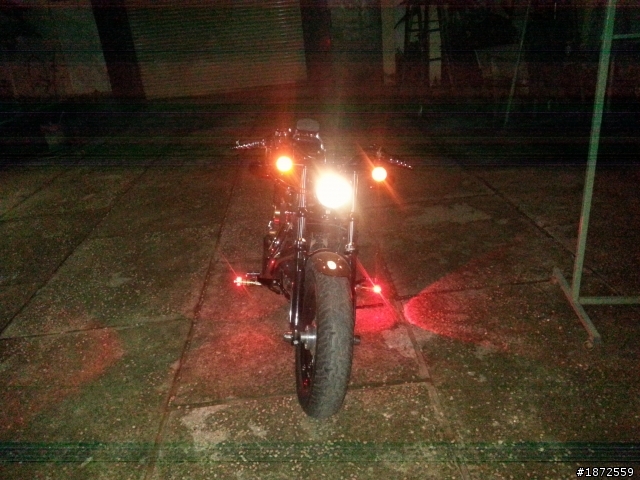 哈雷腳踏板加裝LED燈殺車燈和方向燈