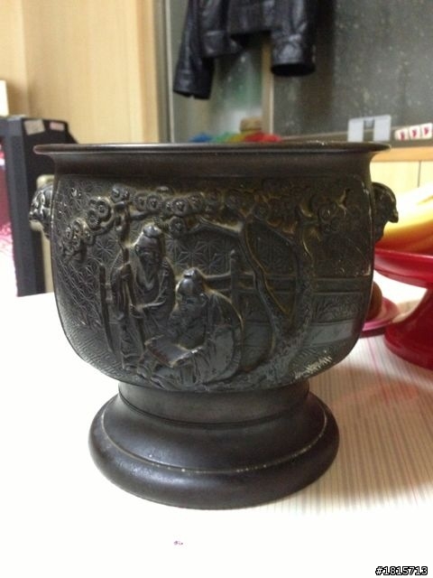 請高手幫忙鑑定一下 這個香爐至少超過150年
