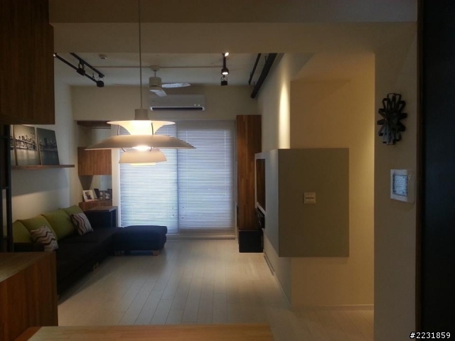 小小宅開箱囉!北歐loft風手機拍拍