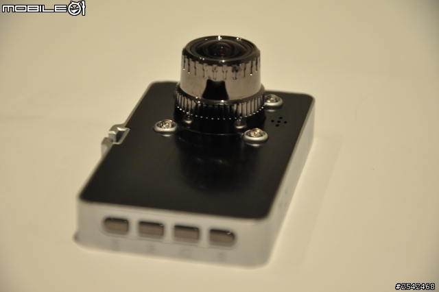 剛拿到手的 G2W 新款鋁合金機身紀錄器 96650主控 開箱摟 新增白天跟晚上影片~
