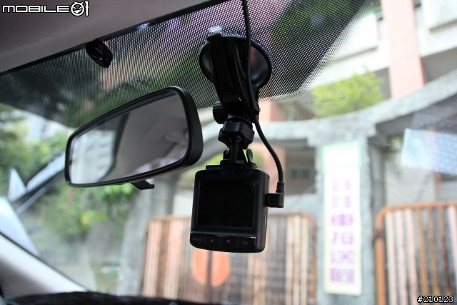 [開箱] 簡單開箱 雙離合大不同 Ford Focus MKIII 6W X VW Golf 6