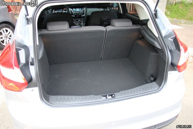 [開箱] 簡單開箱 雙離合大不同 Ford Focus MKIII 6W X VW Golf 6