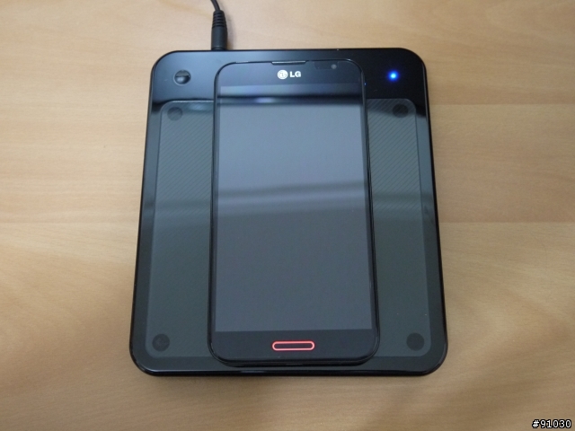 LG G PRO 簡單開箱之 黑白雙雄 (喚醒式皮套+無線充電測試)