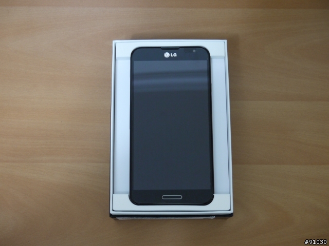 LG G PRO 簡單開箱之 黑白雙雄 (喚醒式皮套+無線充電測試)