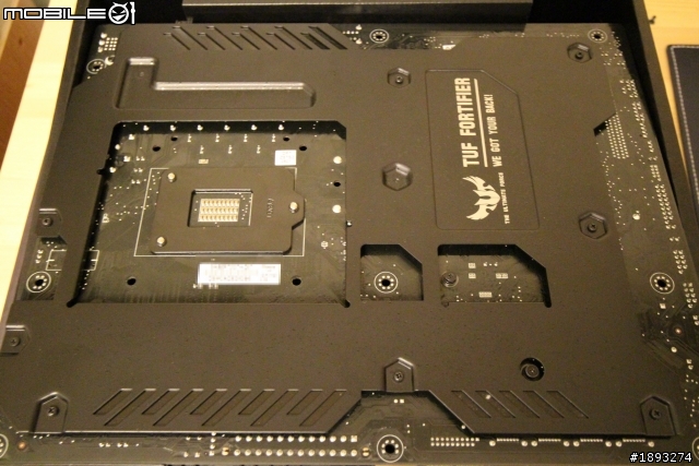 [開箱] ASUS 五年保固 TUF 系列 SABERTOOTH Z87