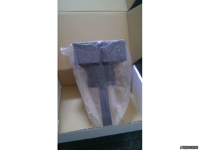 [分享] Luxgen 7 SUV半DIY中央扶手置杯架開箱