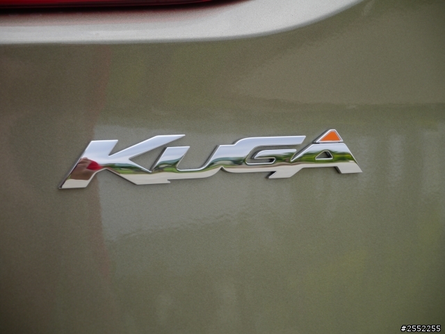 自己的第一台車1.6 KUGA 3G 開箱