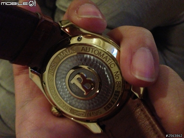 請問這是 BENTLEY錶 還是 百年靈(Breitling) for BENTLEY錶