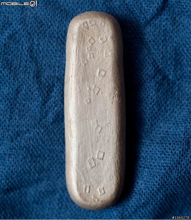 有看過黑色的墨條  但有看過黃金和白銀的墨條嗎?
