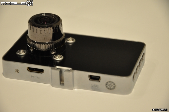 剛拿到手的 G2W 新款鋁合金機身紀錄器 96650主控 開箱摟 新增白天跟晚上影片~