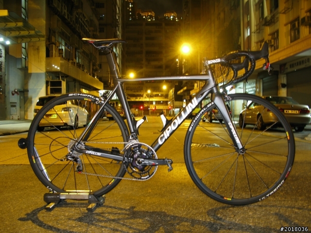SRAM RED 22 HYDRO 首發