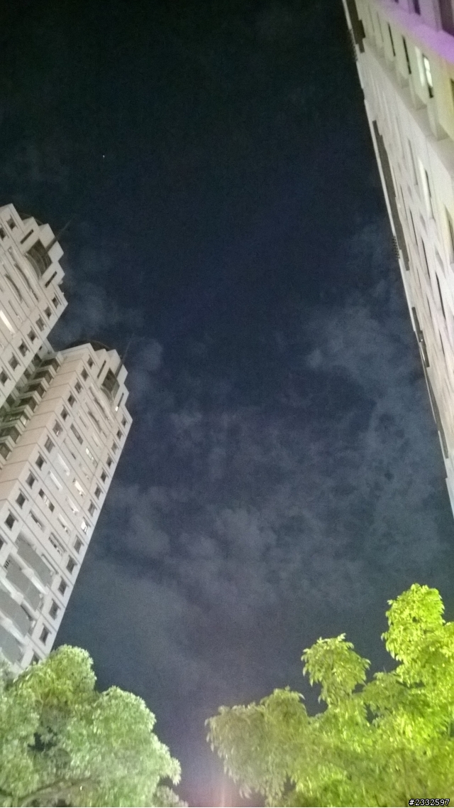NOKIA我回來了，925不專業開箱(新增心得，夜拍照)