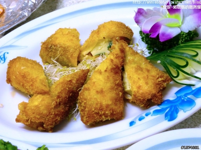 （東港）開業２０多年的東港新新海鮮家庭料理！整天都有營業！嗆名打卡有優惠，送脆皮豆腐！