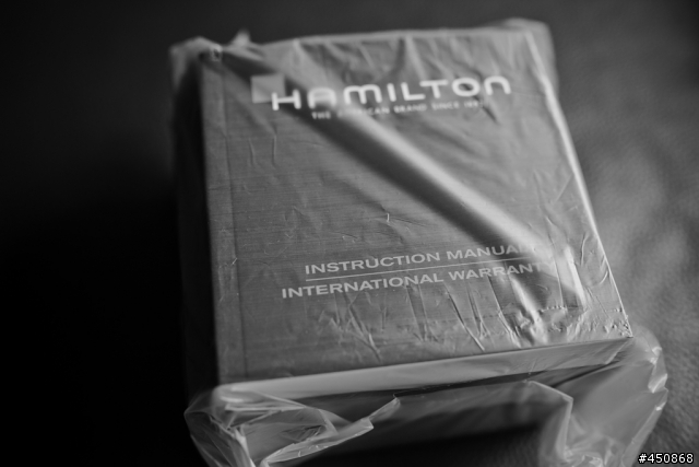 一錶在手 荷包失守  HAMILTON Khaki