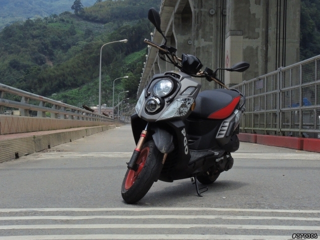 X HOT 150S  一星期了..來試個開箱文
