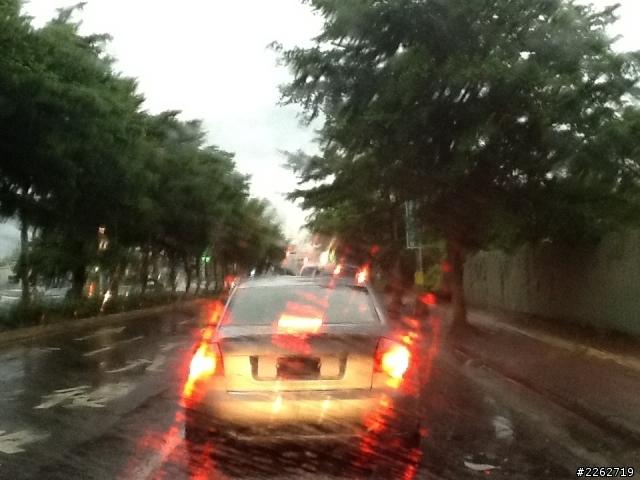公道五沒有車牌的奧運車