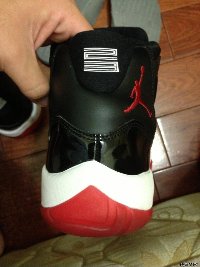 請問各位這雙AJ11是否為正品(圖多)