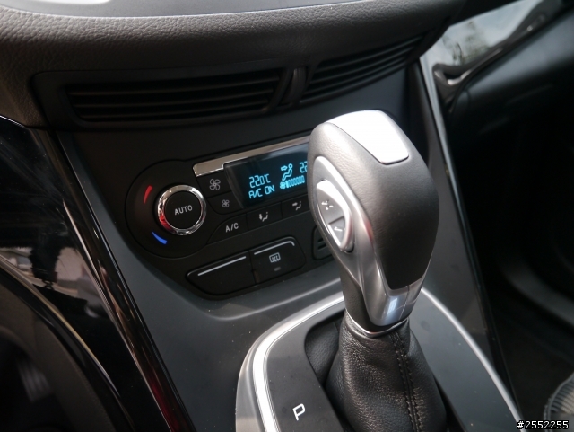 自己的第一台車1.6 KUGA 3G 開箱